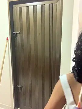 ladulcemary  online show from April 9, 5:29 pm