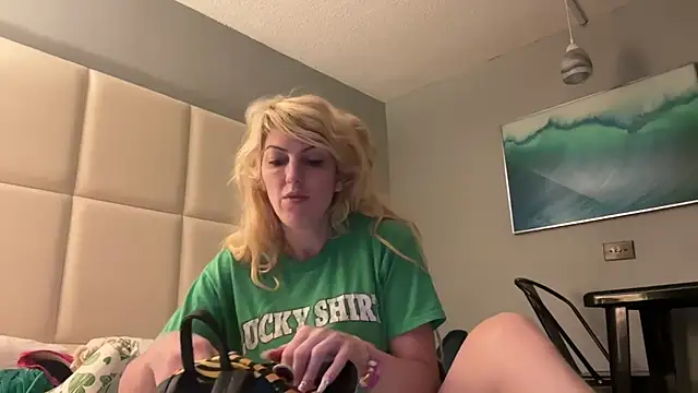 CelestialRuby online show from February 5, 8:04 pm