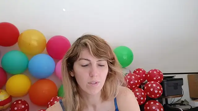 Snapshot of CelestialRuby chatting on January 13, 4:45 pm CelestialRuby online show from January 13, 4:45 pm