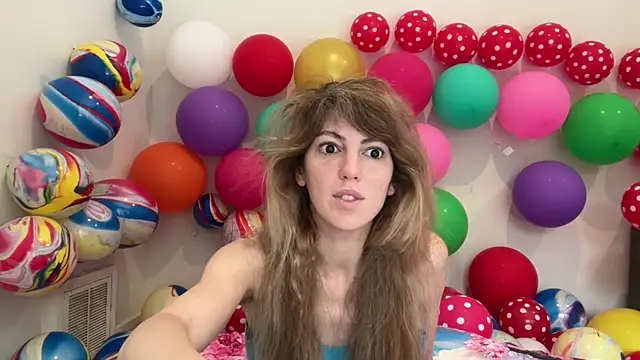 Snapshot of CelestialRuby chatting on February 22, 3:43 pm CelestialRuby online show from February 22, 3:43 pm