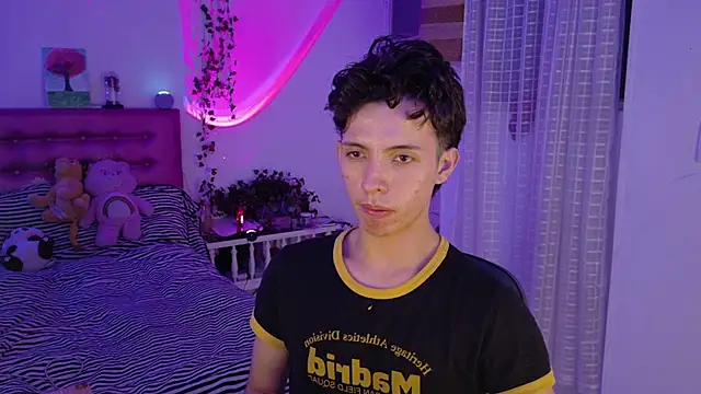 Dani Dancer online show from July 16, 1:33 am
