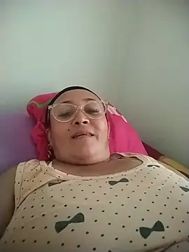 Nini Love  online show from February 10, 10:36 pm