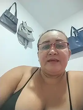 Nini Love  online show from March 13, 2:51 am