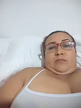 Nini Love  online show from March 30, 8:48 am