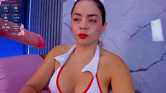 shayra boobs2 online show from December 18, 10:43 am