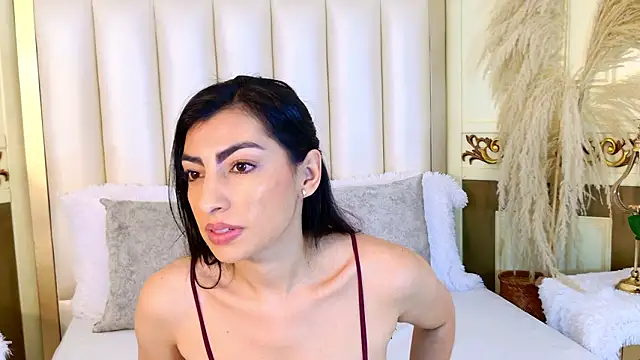 NinnaPiers online show from January 17, 11:37 am