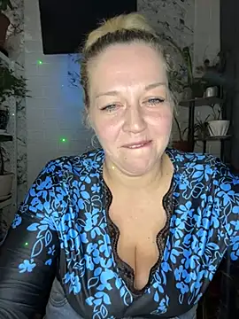 JenniferCarmen online show from March 19, 3:49 pm