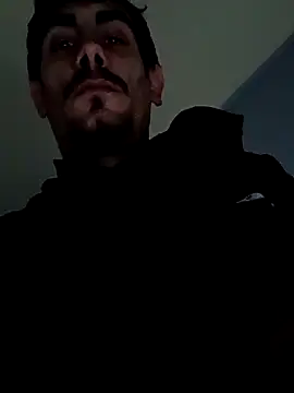 Snapshot of parejaAmateurx chatting on December 14, 1:22 am parejaAmateurx online show from December 14, 1:22 am