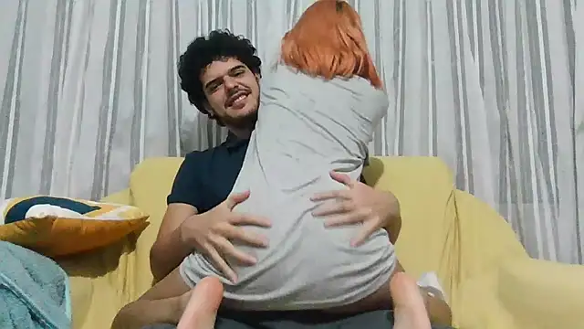 Hot Contrasts online show from April 14, 2:06 am