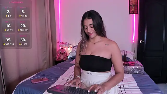 lexxa  online show from December 15, 8:02 pm