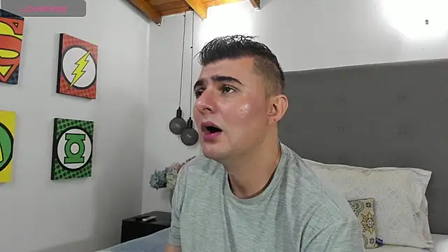 AndrethMuller online show from April 27, 2:37 pm