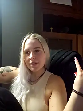 Snapshot of ChristinaWheeled11 chatting on February 19, 4:03 pm ChristinaWheeled11 online show from February 19, 4:03 pm