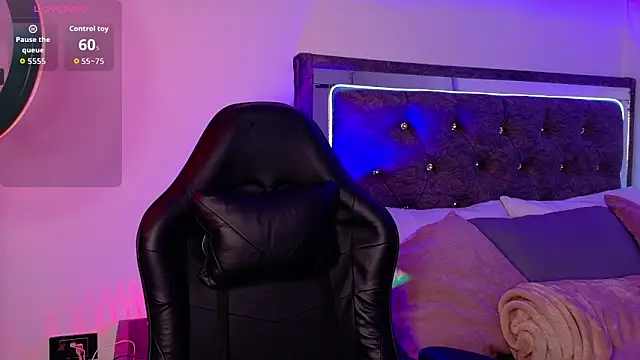 Snapshot of Daniela_ruizz chatting on December 20, 11:23 pm Daniela ruizz online show from December 20, 11:23 pm