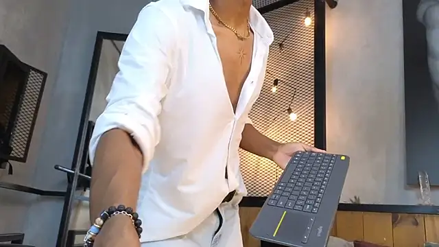 Snapshot of sweet__ethan chatting on December 14, 3:23 am sweet ethan online show from December 14, 3:23 am