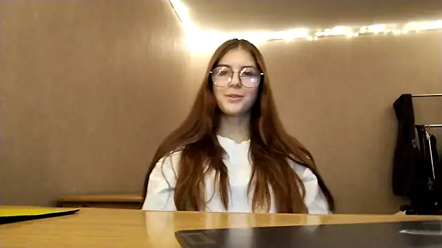 VictorinaMccorey online show from December 20, 1:07 pm