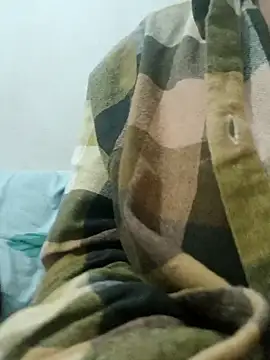 Snapshot of nehakapoor89 chatting on December 20, 8:38 pm nehakapoor89 online show from December 20, 8:38 pm