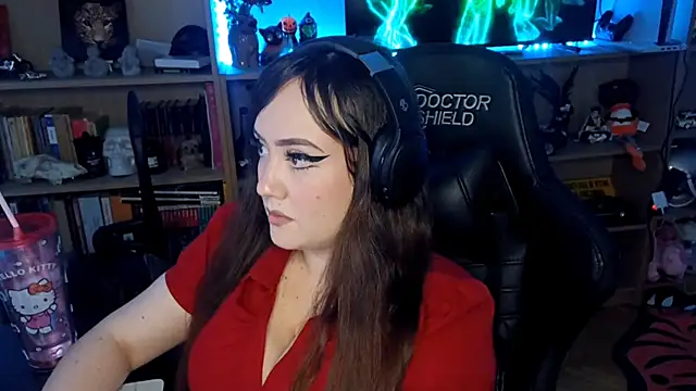 Snapshot of GerriPepperman chatting on December 14, 11:15 am GerriPepperman online show from December 14, 11:15 am