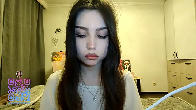 Qwami Amie online show from February 14, 2:41 am