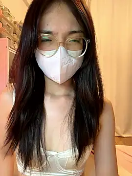 mimichannn99 online show from April 7, 5:35 pm