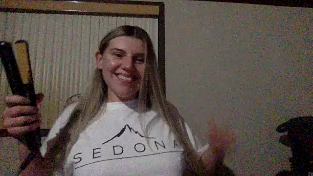 Snapshot of goddesscandy22 chatting on January 18, 7:45 am goddesscandy22 online show from January 18, 7:45 am