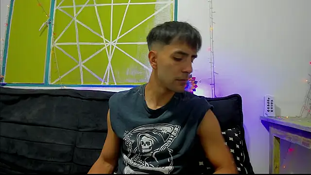 Lord Apolo online show from February 17, 8:04 pm