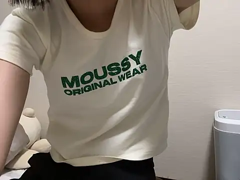 Snapshot of kuromi_chan_oo chatting on June 5, 2:34 pm kuromi chan oo online show from June 5, 2:34 pm