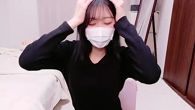 Snapshot of Ms-KARINA chatting on January 6, 9:24 am Ms-KARINA online show from January 6, 9:24 am