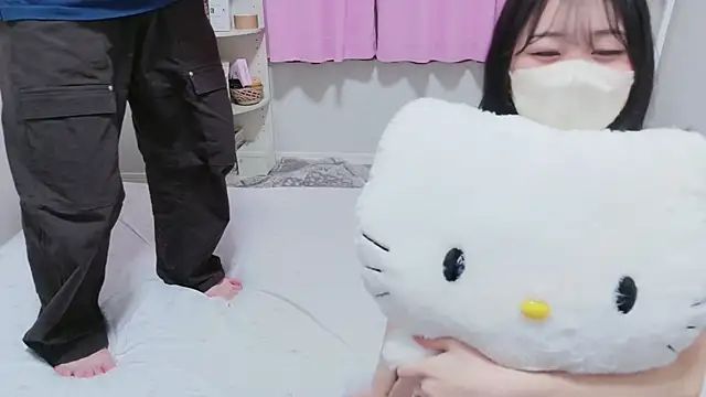 Snapshot of Ms-KARINA chatting on February 26, 10:14 am Ms-KARINA online show from February 26, 10:14 am