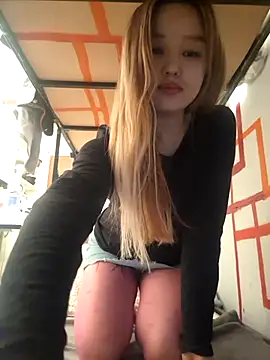 SherrylShaw online show from April 10, 9:19 pm