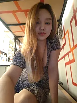 SherrylShaw online show from April 14, 8:37 pm