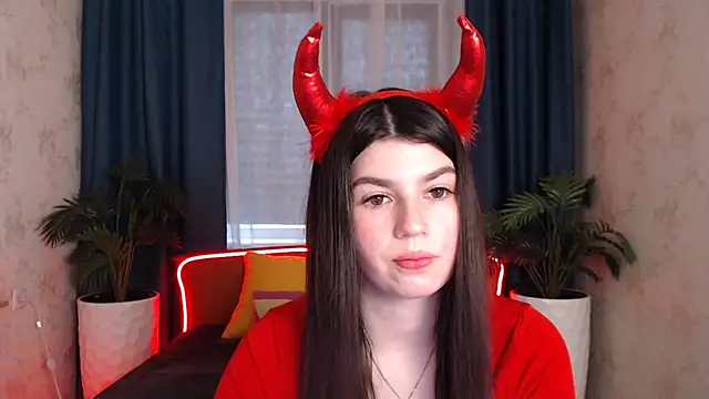 Snapshot of KisaModel chatting on December 14, 3:45 am KisaModel online show from December 14, 3:45 am