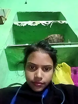 Snapshot of Geetahotx chatting on December 21, 12:23 pm Geetahotx online show from December 21, 12:23 pm