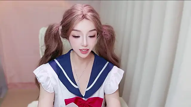 zizi-a online show from April 8, 1:55 pm