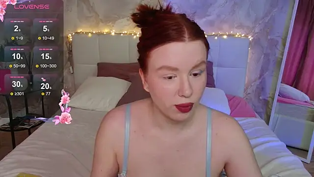 LucyHornyDollx online show from April 19, 11:53 am