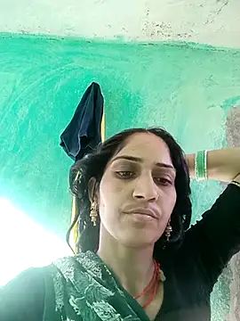 Snapshot of Chayna_singh chatting on May 1, 11:04 am Chayna singh online show from May 1, 11:04 am