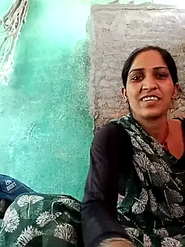 Snapshot of Chayna_singh chatting on May 23, 5:23 am Chayna singh online show from May 23, 5:23 am
