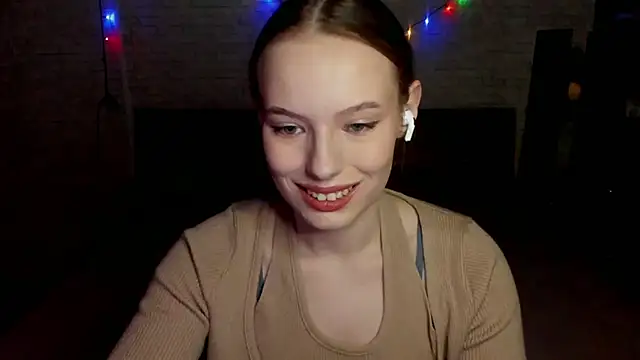 deep eyes online show from February 3, 3:17 pm