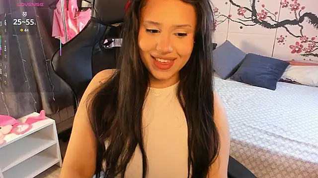 Snapshot of Nicole_Pars chatting on December 14, 6:30 am Nicole Pars online show from December 14, 6:30 am