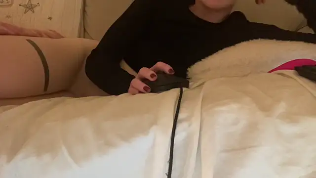 ijustturned18today online show from February 21, 8:43 pm