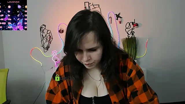 Snapshot of astra_opal chatting on January 14, 12:22 pm astra opal online show from January 14, 12:22 pm