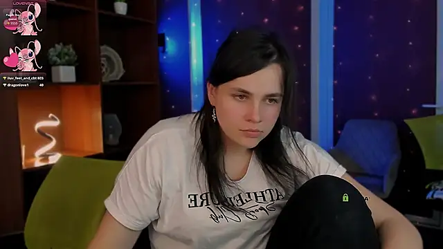 Snapshot of astra_opal chatting on February 5, 12:48 am astra opal online show from February 5, 12:48 am