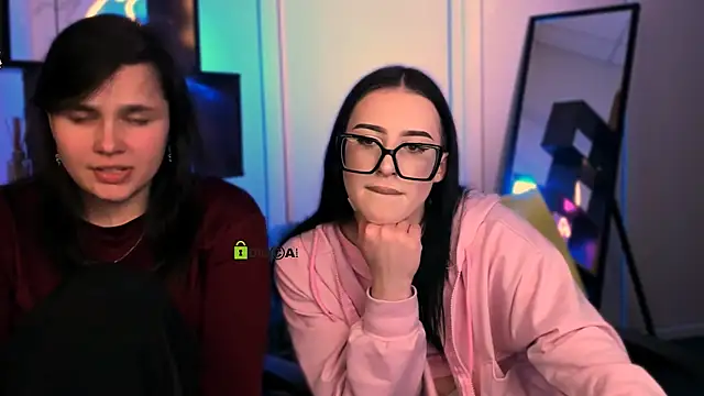 Snapshot of astra_opal chatting on February 7, 9:07 pm astra opal online show from February 7, 9:07 pm