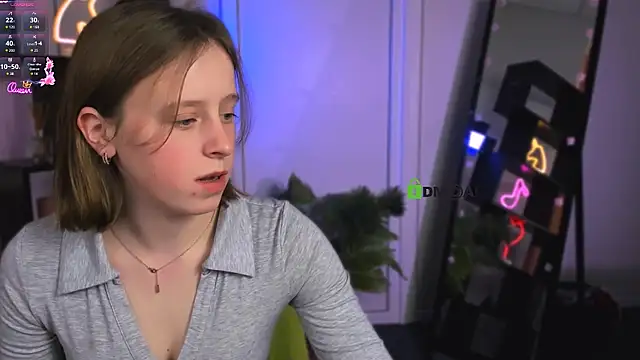 Snapshot of astra_opal chatting on March 2, 7:09 am astra opal online show from March 2, 7:09 am