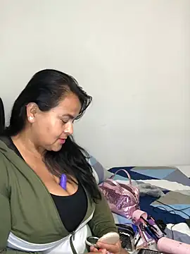 SayMarLuna online show from March 26, 12:17 am