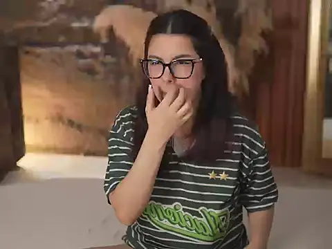 Snapshot of Nemesis_Velvet chatting on December 17, 10:32 am Nemesis Velvet online show from December 17, 10:32 am