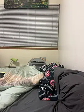 ToneTone2222 online show from April 16, 3:51 am