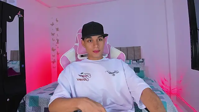 Michael Jordan zz online show from March 21, 3:44 am