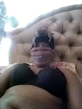 Snapshot of Fancyface012 chatting on December 21, 1:07 pm Fancyface012 online show from December 21, 1:07 pm