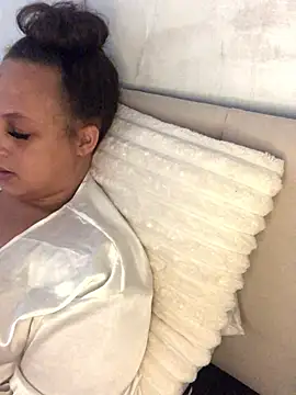 Snapshot of Welsh_Maya221x chatting on January 14, 11:38 am Welsh Maya221x online show from January 14, 11:38 am