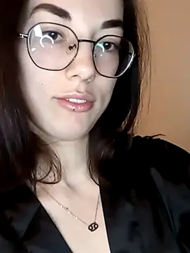 EmmaJacson online show from December 18, 4:24 pm